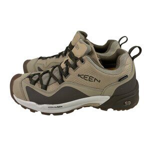 Keen Women's Sneakers in Tan and Brown